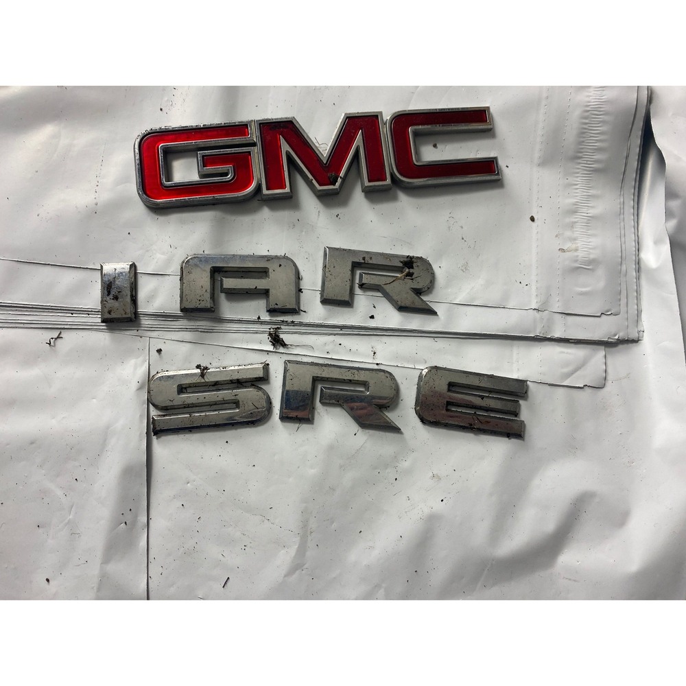 OEM GMC Front Grille Emblem Badge Red Chrome Logo Truck SUV Genuine‎
